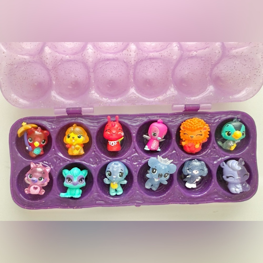 Hatchimals Bundle with 75+ pcs - Picture 7 of 10